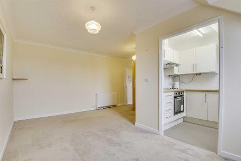 1 bedroom apartment to rent, Newport Pagnel