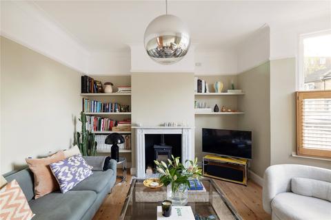 2 bedroom end of terrace house to rent, Braemar Road, London, N15