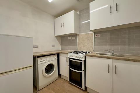 2 bedroom flat to rent, Kirkwood Street, Cessnock, Glasgow, G51