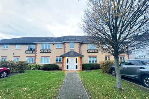 2 bedroom flat for sale, Herent Drive, Ilford