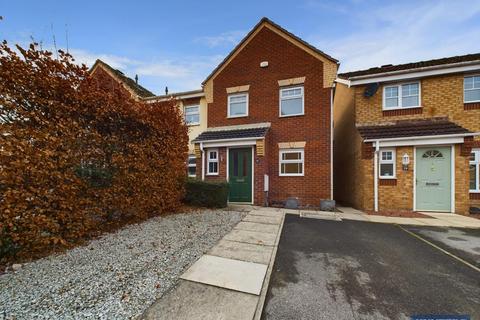 3 bedroom end of terrace house to rent, Narborough Court, Beverley, East Yorkshire, HU17 8FR