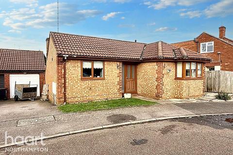 2 bedroom detached bungalow for sale, Lockwood Close, Northampton