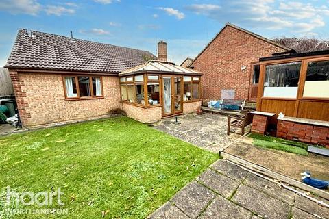 41 Lockwood Close, Northampton, NN2 7SS