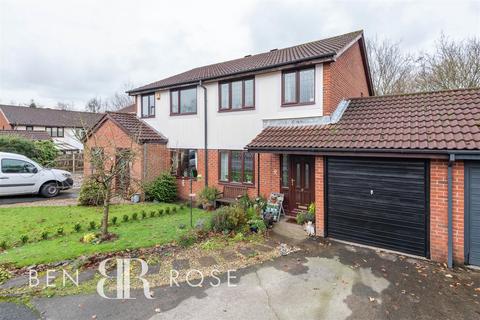 3 bedroom semi-detached house for sale, Blackthorn Croft, Clayton-Le-Woods, Chorley