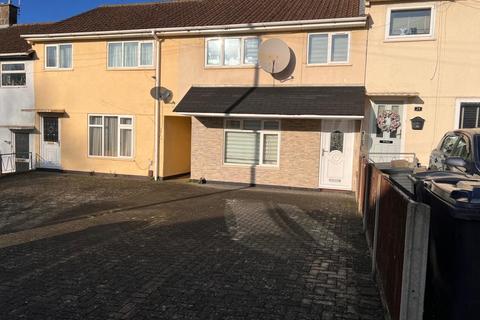 3 bedroom semi-detached house to rent, 3 Bed – Semi-detached House – Kinross Avenue, Leicester, LE5 2LQ. £1020 PCM