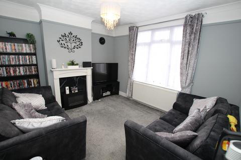 1 bedroom flat to rent, Croft Road, Clacton-on-Sea