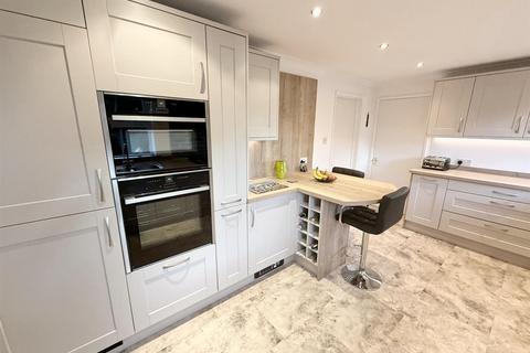 18 Bodicote Grove, Sutton Coldfield, B75 5TG