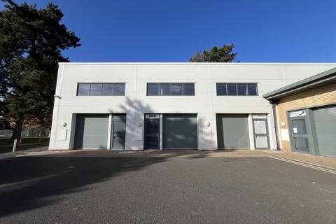 Industrial unit to rent, 4 Berwick Road, Ipswich, Suffolk, IP3 9RY