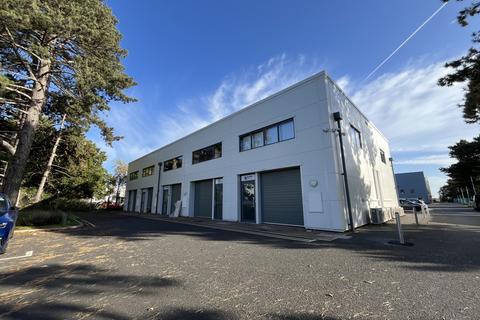 Industrial unit to rent, 4 Berwick Road, Ipswich, Suffolk, IP3 9RY