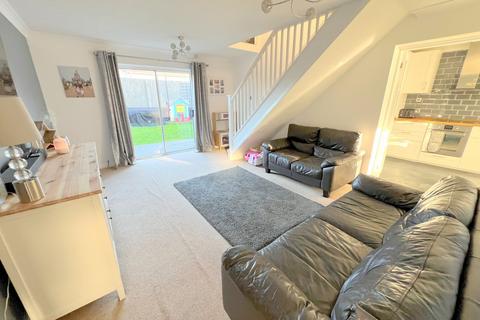 3 bedroom terraced house for sale, Wisbech Way, Hordle, Lymington, Hampshire. SO41 0YQ