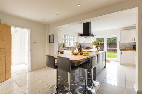 396 Bath Road, Saltford, Bristol, BS31 3DQ