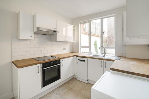 2 bedroom terraced house to rent, Passmore Street, London, SW1W