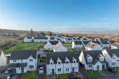 14 Aignish Brae, Inverness, IV2 6EZ