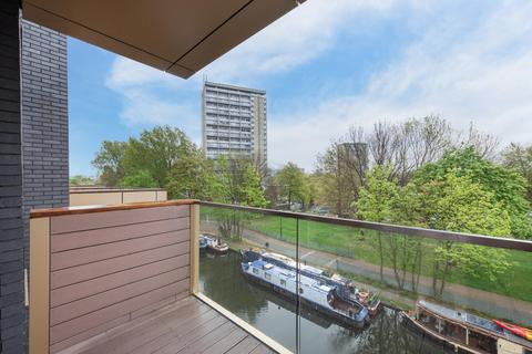 2 bedroom flat to rent, Waterfront Apartments, Amberley Road, London, W9