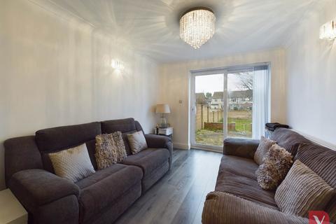 5 bedroom semi-detached house for sale, St Mildreds Avenue, Luton LU3