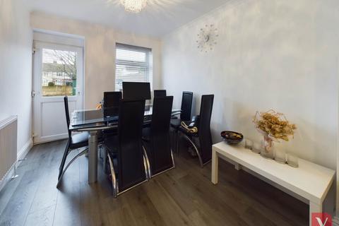 5 bedroom semi-detached house for sale, St Mildreds Avenue, Luton LU3