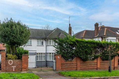 undefined, Chase Road, Southgate, N14