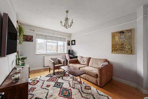 1 bedroom flat for sale, Trafalgar Road London SE10