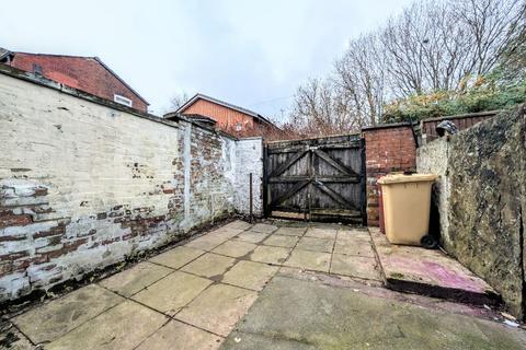 2 bedroom terraced house for sale, Crescent Avenue, Bolton