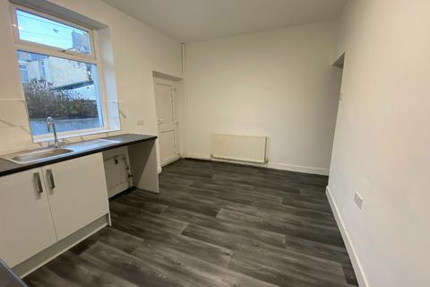 2 bedroom terraced house to rent, China Street, Accrington