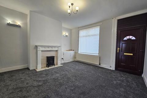 3 bedroom terraced house to rent, Knoll Street, Rochdale