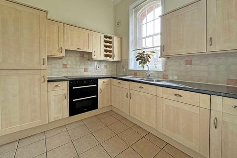 4 Lawrence Walk, Exminster, Exeter, EX6 8TP