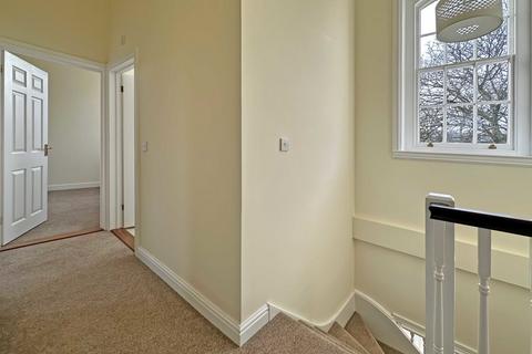 4 Lawrence Walk, Exminster, Exeter, EX6 8TP
