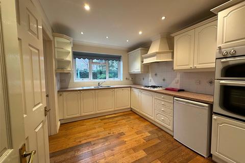 4 bedroom detached house for sale, Myrrfield Road, Bishopdown Farm, Salisbury, Wiltshire, SP1