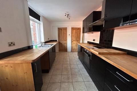 3 bedroom semi-detached house for sale, Southwell Road West, Mansfield, Nottinghamshire