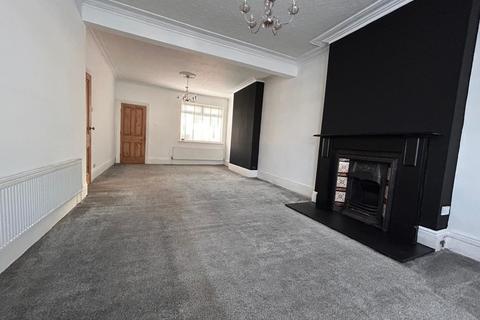 3 bedroom semi-detached house for sale, Southwell Road West, Mansfield, Nottinghamshire