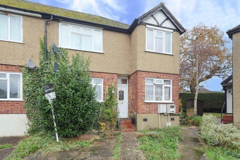 11 Valley Close, Pinner, HA5 3UR