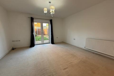 2 bedroom terraced house to rent, Masons Drive, Suffolk IP6