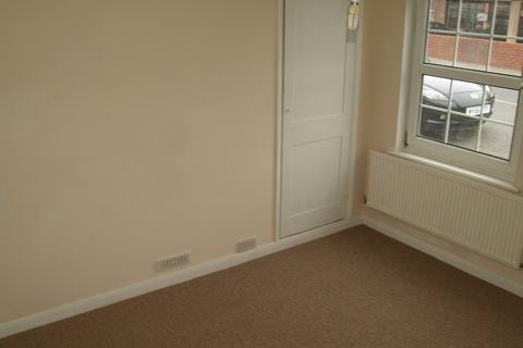 2 bedroom terraced house to rent, Ipswich Road, Suffolk IP6