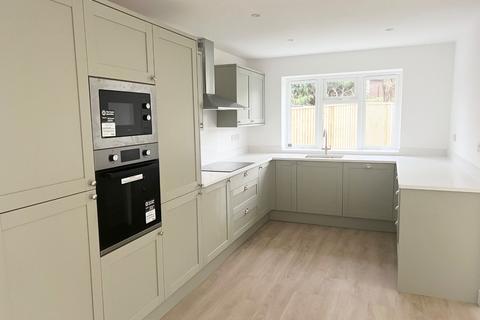 undefined, Dibden Purlieu, Southampton, Hampshire, SO45