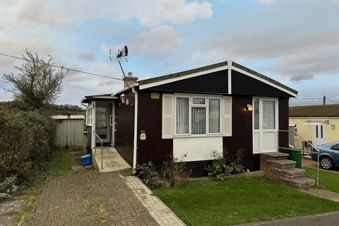 2 bedroom mobile home for sale, Riverview Park, Althorne