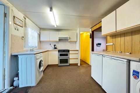 2 bedroom mobile home for sale, Riverview Park, Althorne