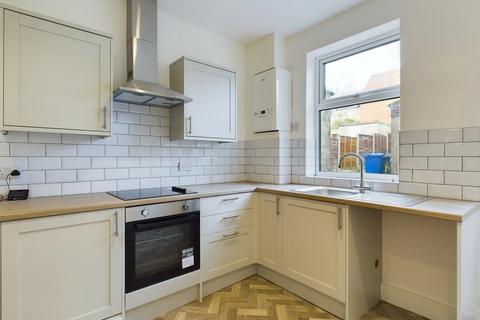 2 bedroom terraced house to rent, Prospect Road, New Whittington