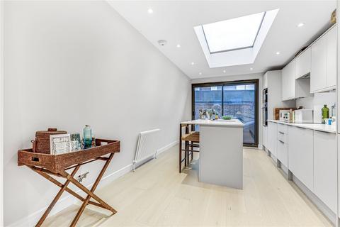 3 bedroom flat to rent, Querrin Street, London, SW6