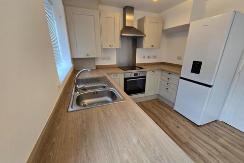 3 bedroom terraced house to rent, Apple Way, Cranbrook