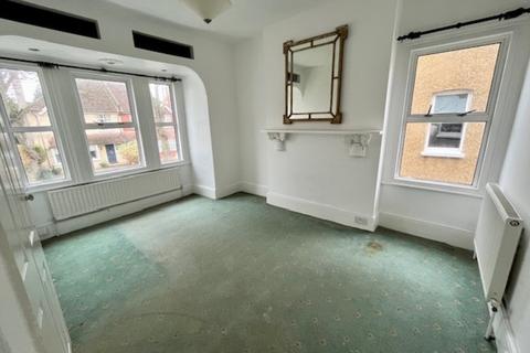 1 bedroom apartment for sale, Morton Gardens, Wallington