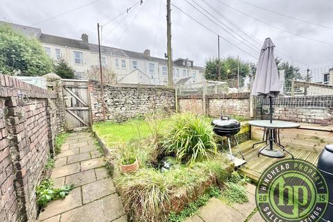 3 bedroom terraced house to rent, Old Park Road, Plymouth PL3