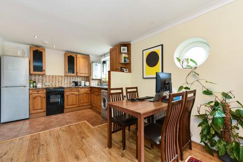 2 bedroom apartment for sale, Trowbridge Road, London E9