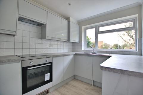 3 bedroom semi-detached house to rent, Winchmore Drive, Trumpington CB2