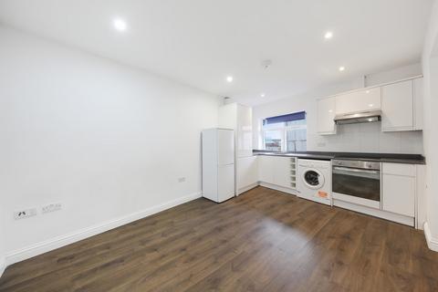 1 bedroom flat to rent, High Street, Watford