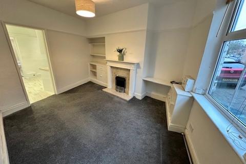 2 bedroom terraced house to rent, Forth St, Leeman Road