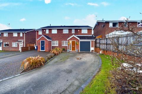 3 bedroom semi-detached house for sale, Highgrove Close, Stretton