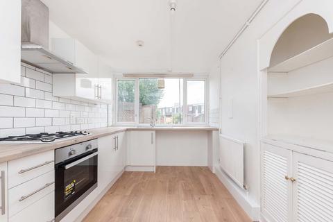 3 bedroom maisonette for sale, West Green Road, London N15