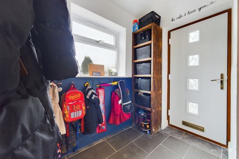 56 Pennycroft Road, Uttoxeter, ST14 7EP