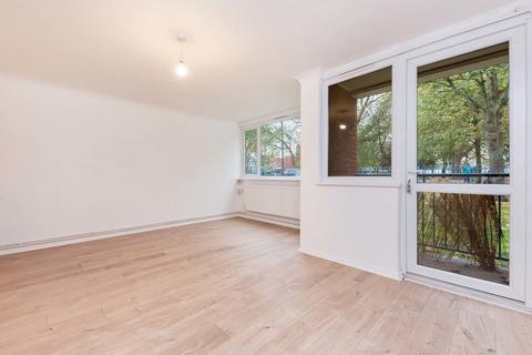 3 bedroom maisonette for sale, West Green Road, London N15