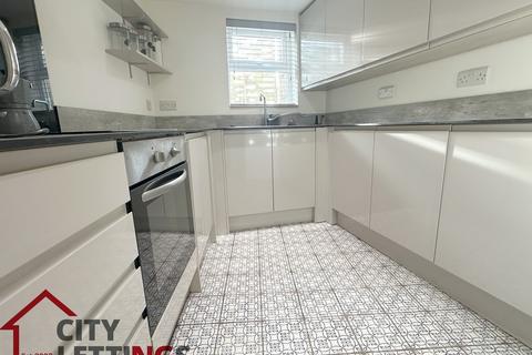 1 bedroom ground floor flat to rent, Watcombe Circus , Carrington